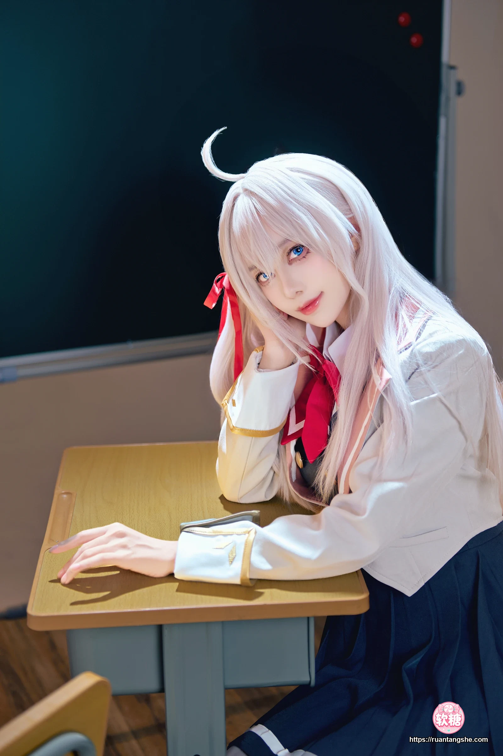 Shika小鹿鹿 Shika小鹿鹿 NO.123 - 邻座艾莉同学