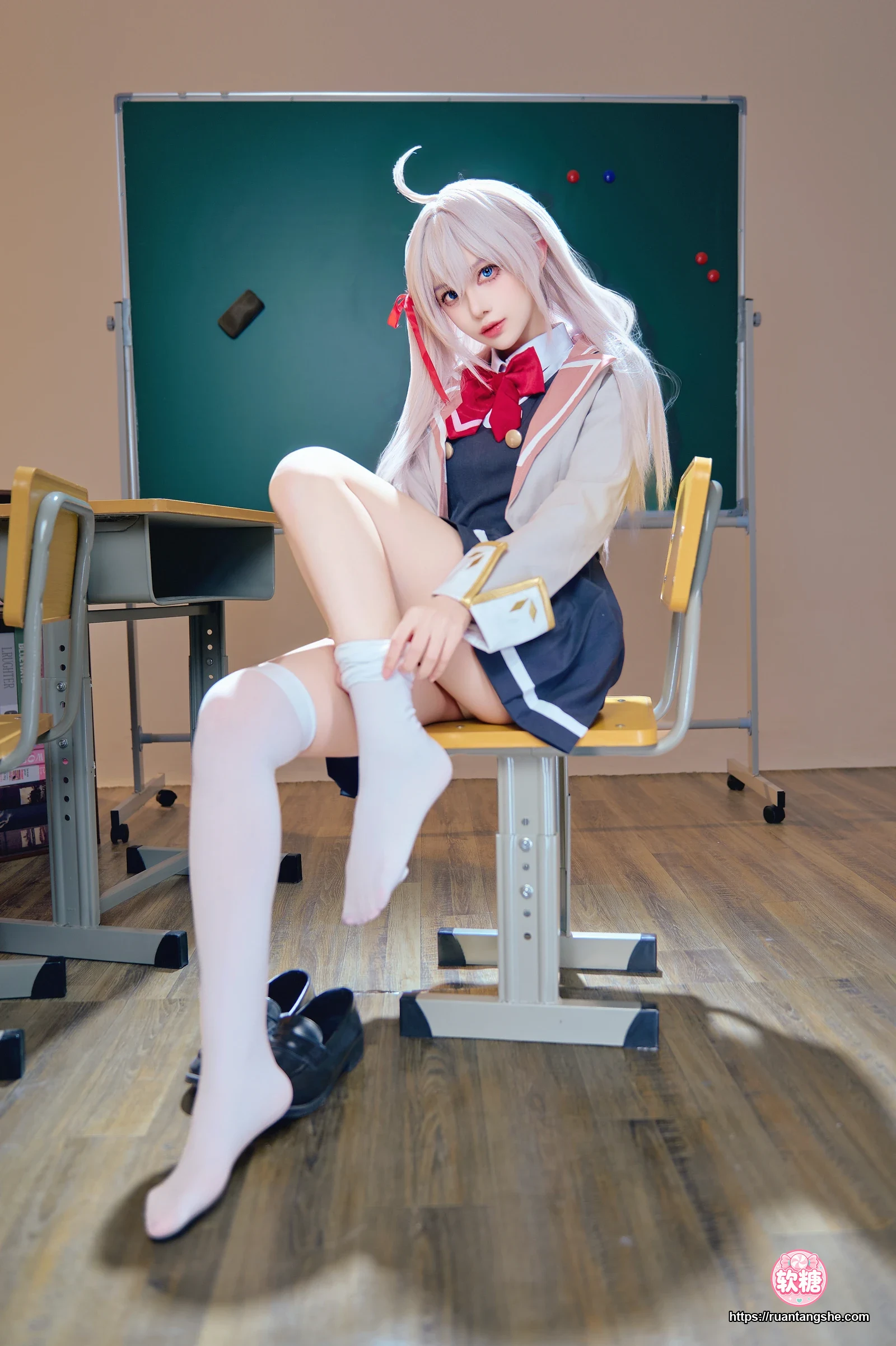 Shika小鹿鹿 Shika小鹿鹿 NO.123 - 邻座艾莉同学
