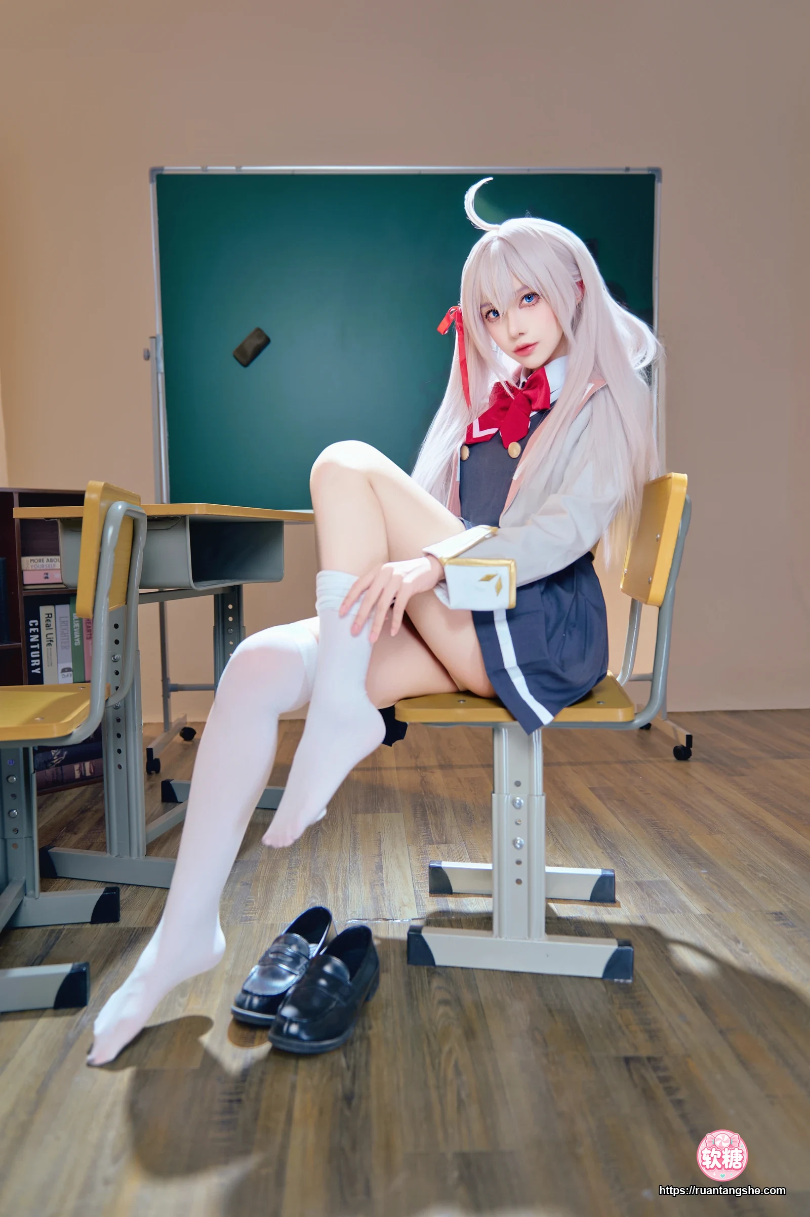Shika小鹿鹿 Shika小鹿鹿 NO.123 - 邻座艾莉同学
