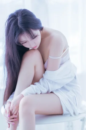 Shika小鹿鹿《白衬衣》写真图集 13P｜在线预览与图包下载