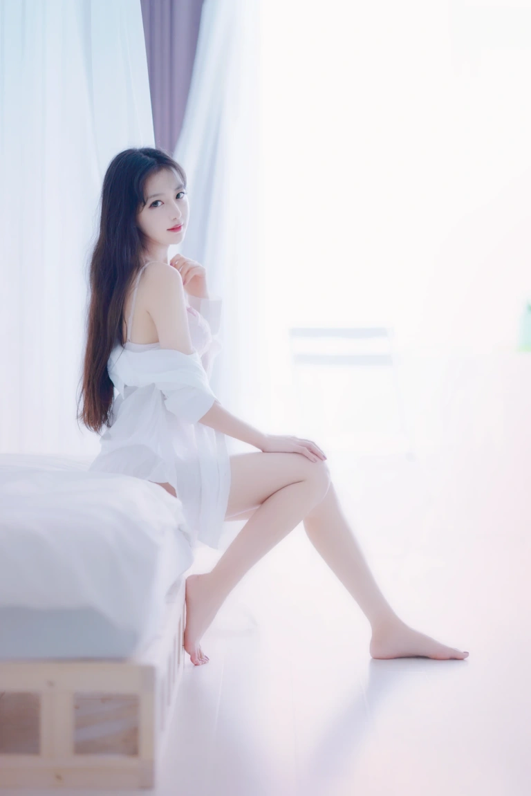 Shika小鹿鹿《白衬衣》写真图集 13P｜在线预览与图包下载