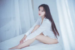 Shika小鹿鹿《白衬衣》写真图集 13P｜在线预览与图包下载