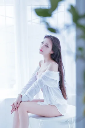 Shika小鹿鹿《白衬衣》写真图集 13P｜在线预览与图包下载