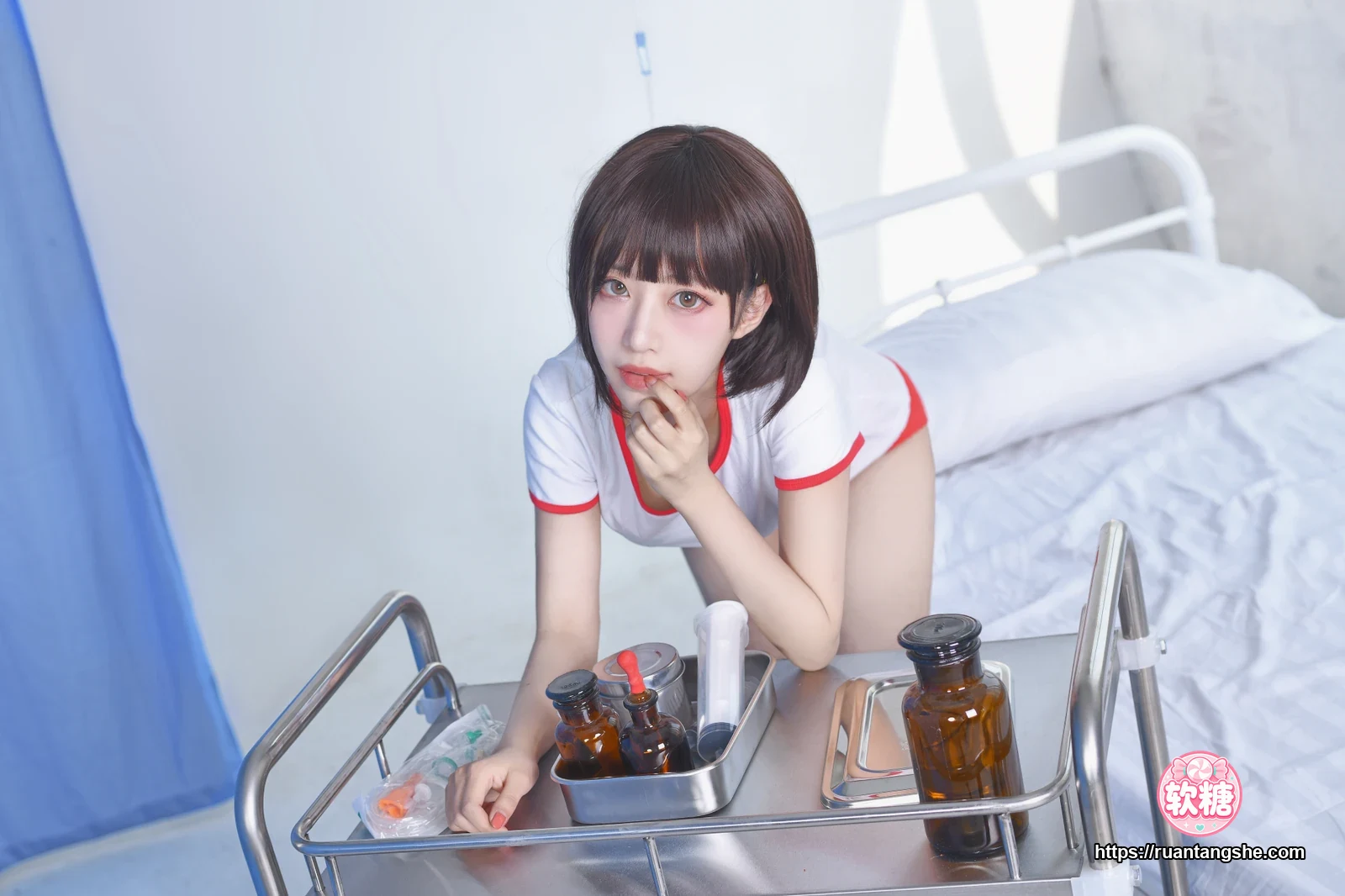 Shika小鹿鹿 Shika小鹿鹿 NO.14 - 保健室