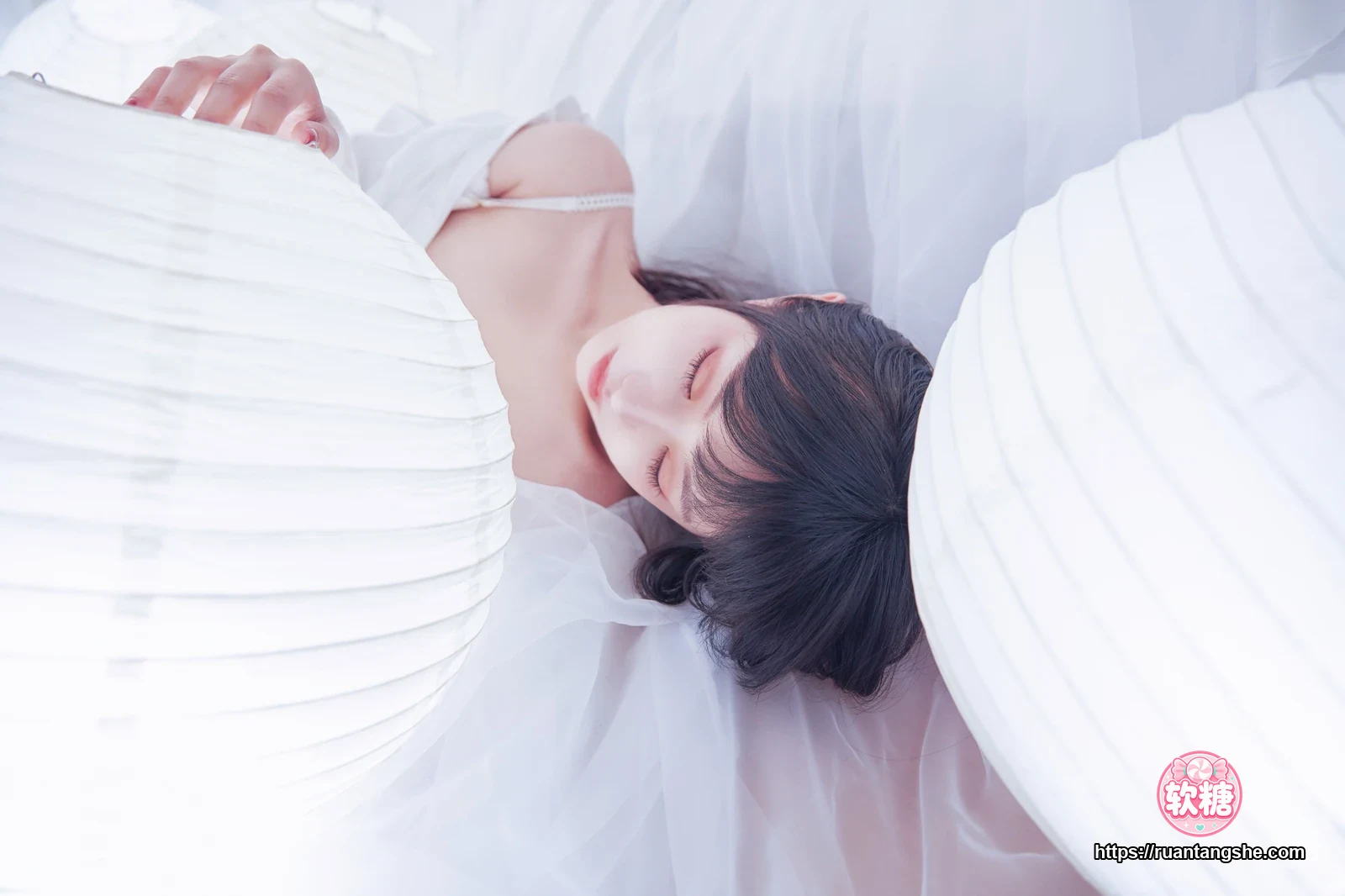 Shika小鹿鹿 Shika小鹿鹿 NO.17 - 纯白