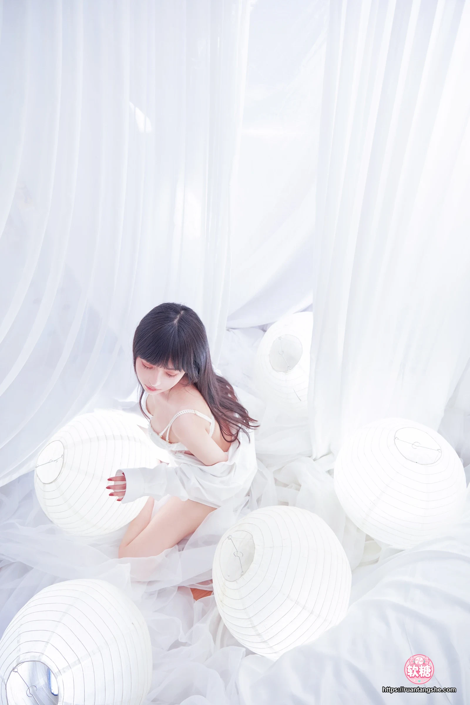 Shika小鹿鹿 Shika小鹿鹿 NO.17 - 纯白