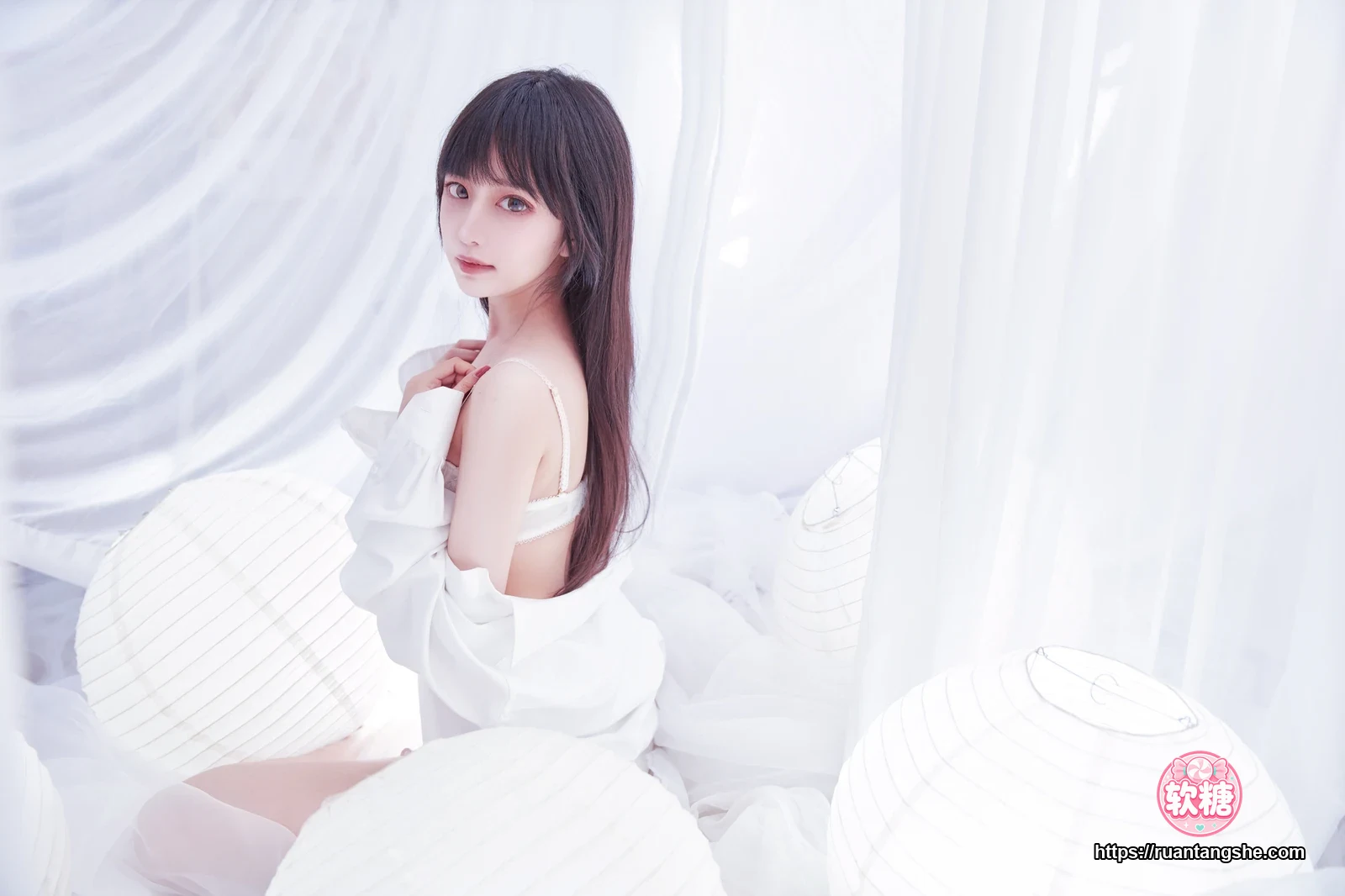 Shika小鹿鹿 Shika小鹿鹿 NO.17 - 纯白