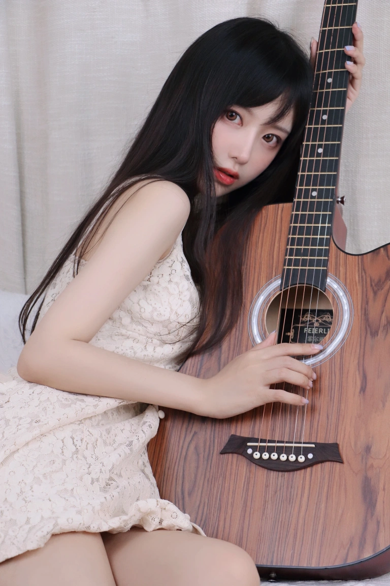 Shika小鹿鹿《夏日合集》写真图集 15P｜在线预览与图包下载