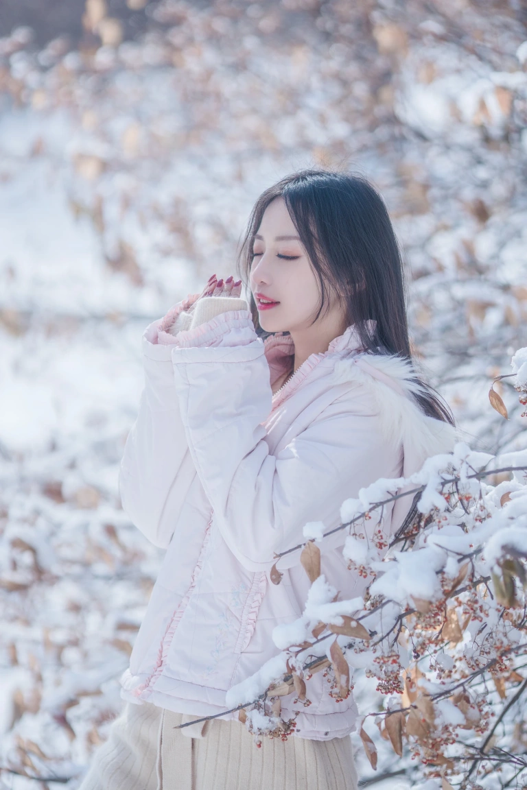 Shika小鹿鹿《雪景》写真图集 29P｜在线预览与图包下载