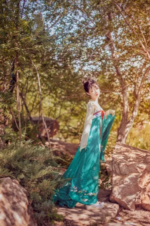 Shika小鹿鹿《中秋》写真图集 18P｜在线预览与图包下载