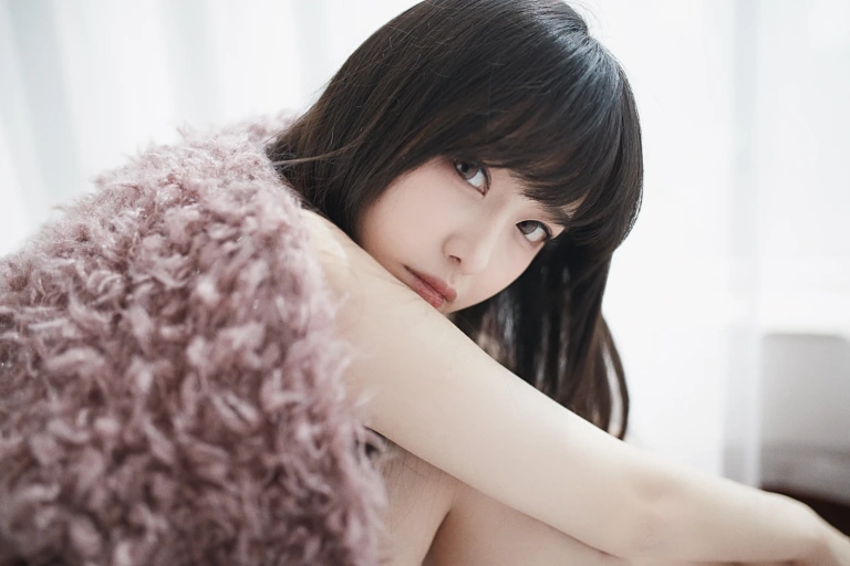 Shika小鹿鹿《小鹿乱撞》写真图集 20P｜在线预览与图包下载