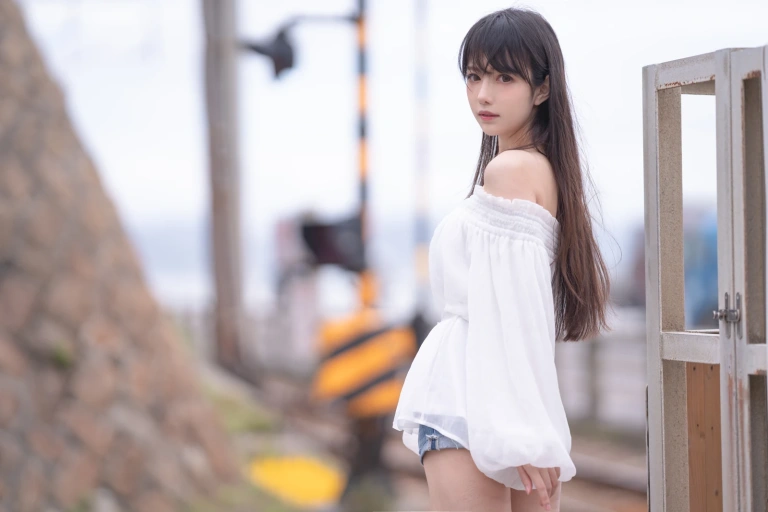 Shika小鹿鹿《以夏之名 真爱版》写真图集 20P｜在线预览与图包下载