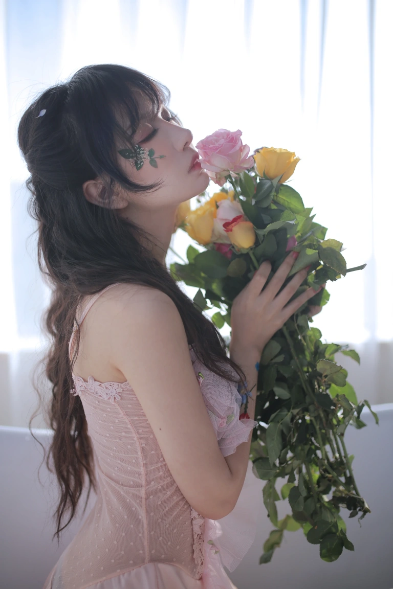 Shika小鹿鹿《HANA真爱版电子壁纸》写真图集 20P｜在线预览与图包下载