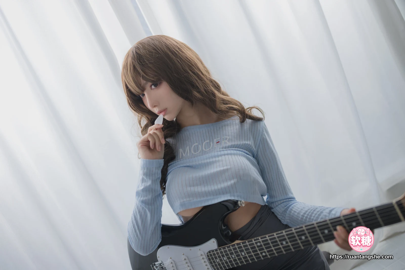 Shika小鹿鹿 Shika小鹿鹿 NO.71 - 吉他妹妹