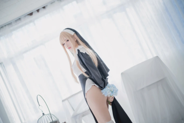 Shika小鹿鹿《修女》写真图集 16P｜在线预览与图包下载