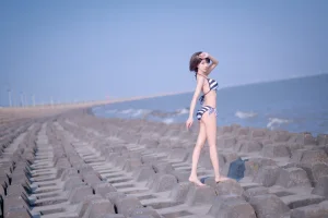 Shika小鹿鹿《加藤惠 泳装》写真图集 17P｜在线预览与图包下载