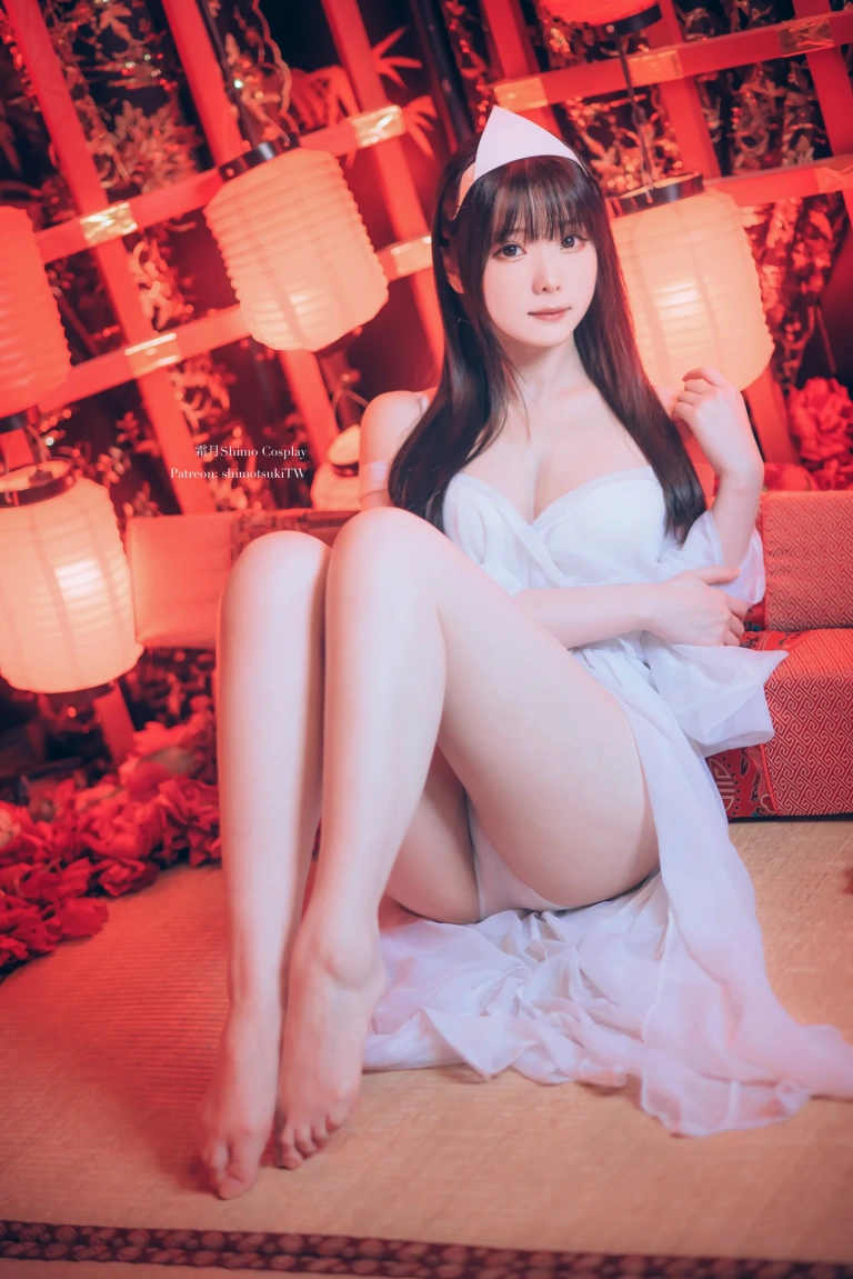 霜月shimo《11月本》写真图集 63P｜在线预览与图包下载