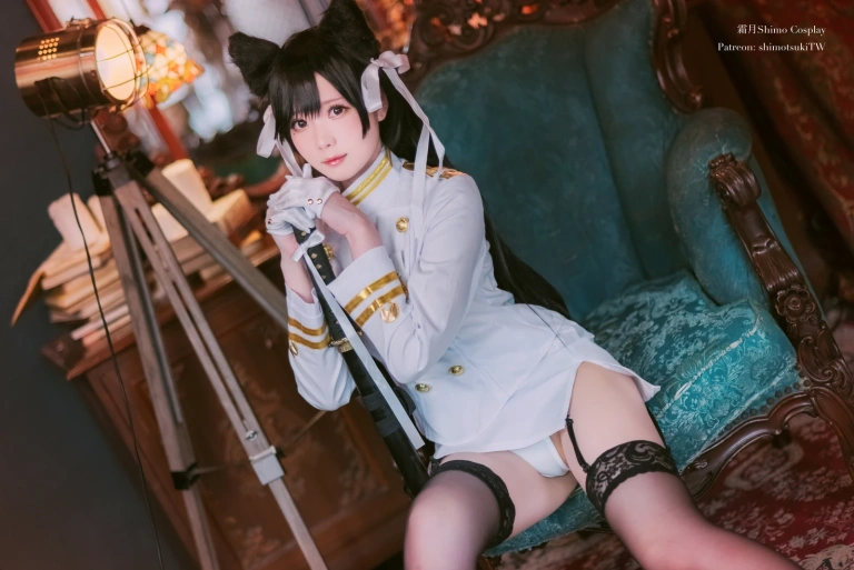 霜月shimo《爱宕》写真图集 12P｜在线预览与图包下载