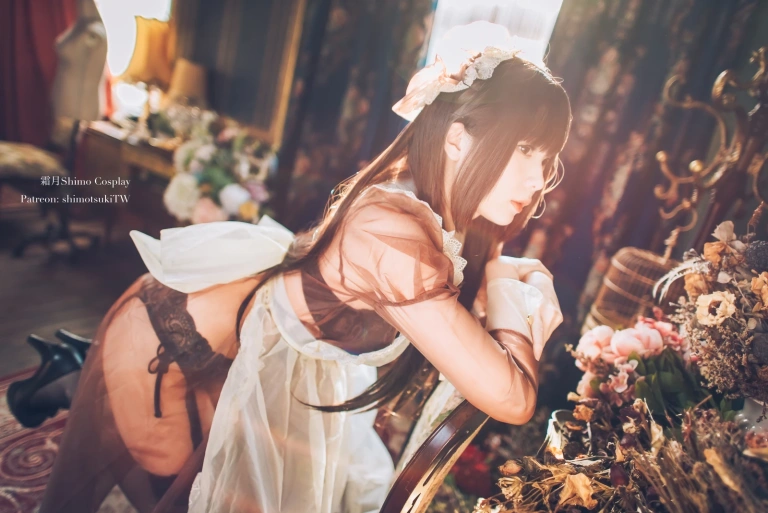 霜月shimo《女仆私服》写真图集 15P｜在线预览与图包下载