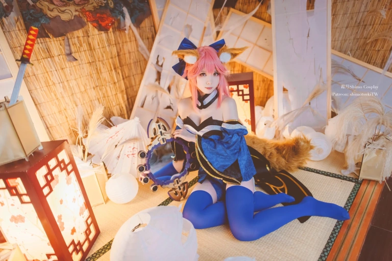 霜月shimo《玉藻前》写真图集 15P｜在线预览与图包下载