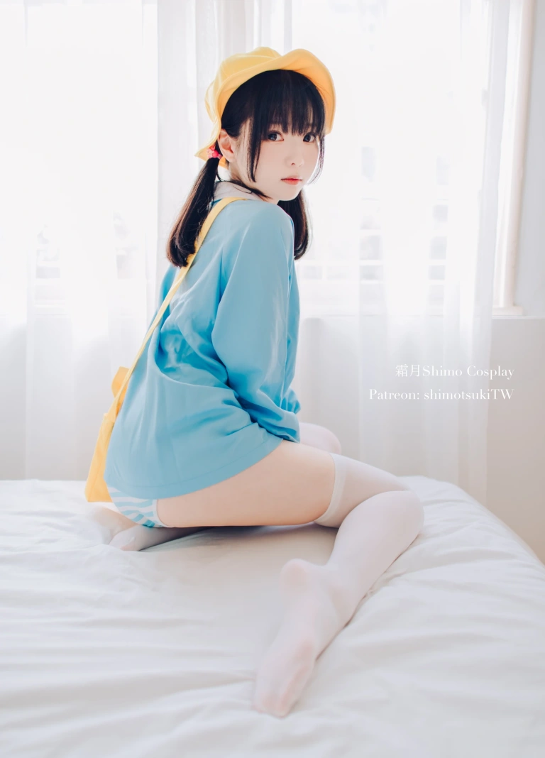 霜月shimo《幼稚园》写真图集 12P｜在线预览与图包下载