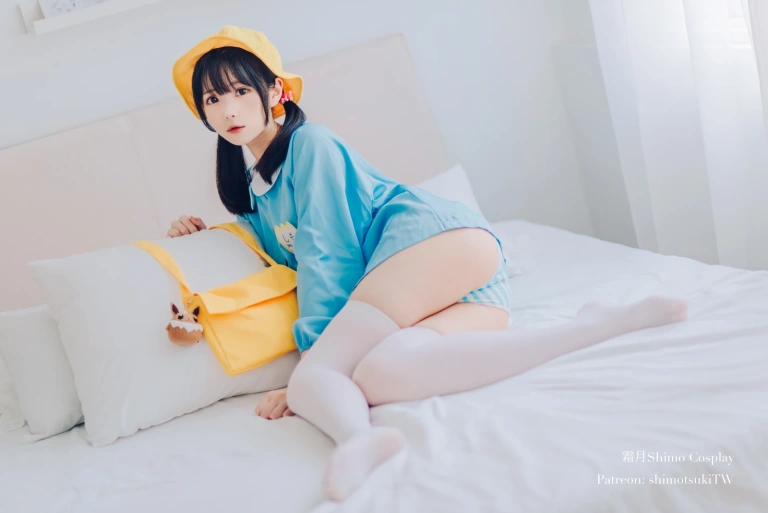 霜月shimo《幼稚园》写真图集 12P｜在线预览与图包下载