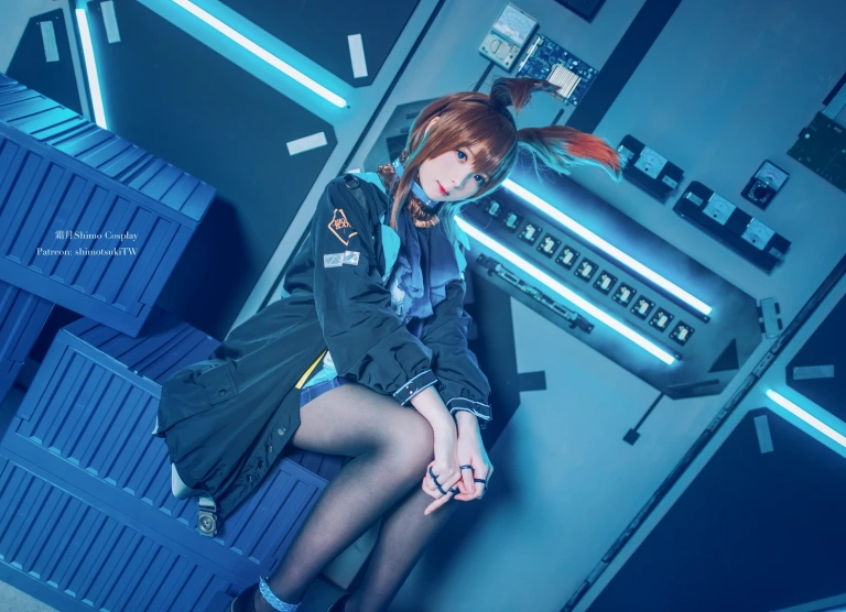 霜月shimo《明日方舟 阿米娅》写真图集 18P｜在线预览与图包下载