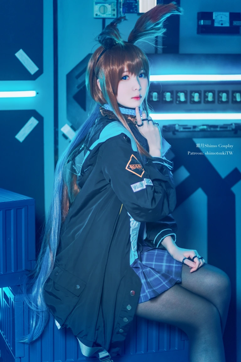 霜月shimo《明日方舟 阿米娅》写真图集 18P｜在线预览与图包下载