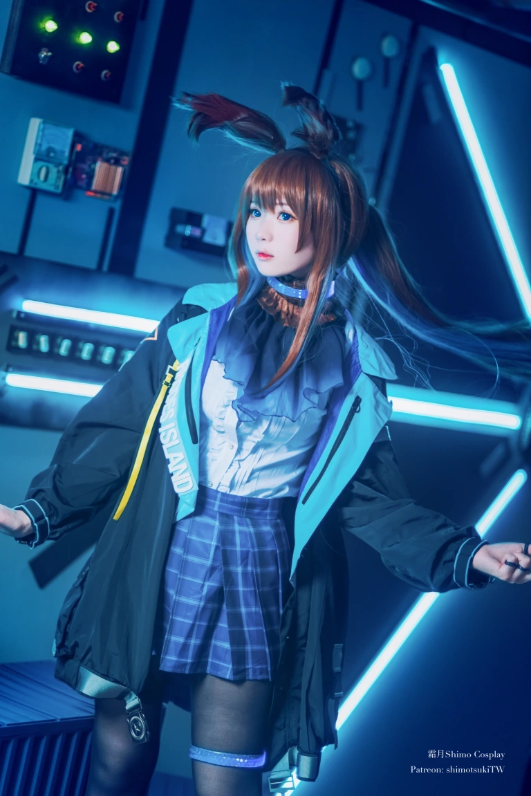 霜月shimo《明日方舟 阿米娅》写真图集 18P｜在线预览与图包下载