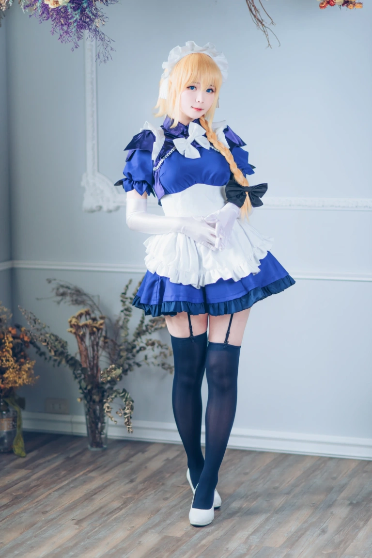 霜月shimo《贞德》写真图集 15P｜在线预览与图包下载