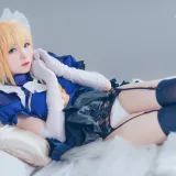 霜月shimo《贞德》写真图集 15P｜在线预览与图包下载