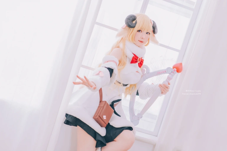 霜月shimo《Hololive 角卷綿芽》写真图集 13P｜在线预览与图包下载