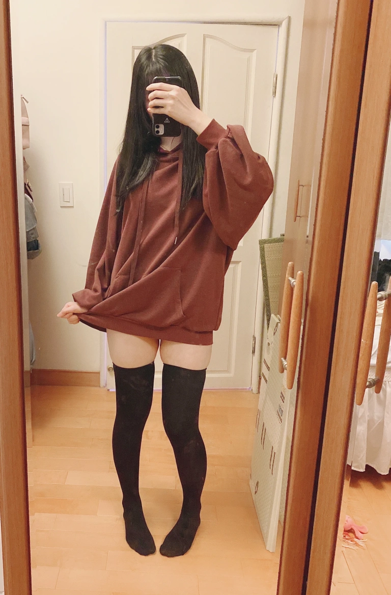 霜月shimo《Fantia 2022年05月会员合集（6期）》写真图集 113P｜在线预览与图包下载