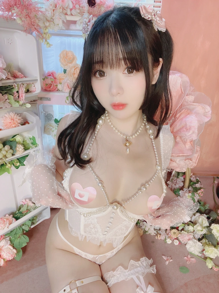 霜月shimo《Fantia 2022年11月会员合集（6期）》写真图集 113P｜在线预览与图包下载