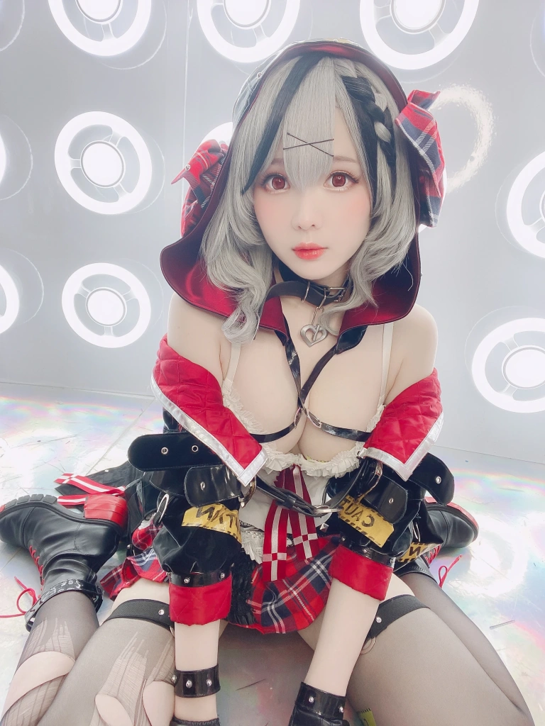 霜月shimo《Fantia 2022年12月会员合集（5期）》写真图集 100P｜在线预览与图包下载