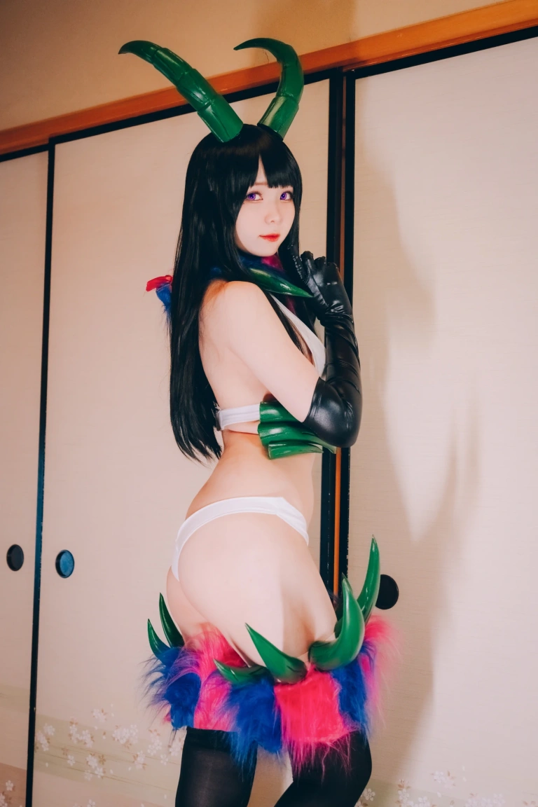霜月shimo《惡魔姊姊千夜寫真本》写真图集 85P｜在线预览与图包下载