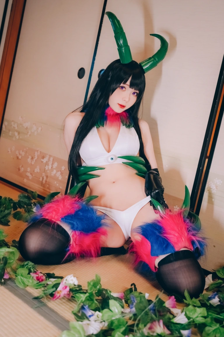 霜月shimo《惡魔姊姊千夜寫真本》写真图集 85P｜在线预览与图包下载