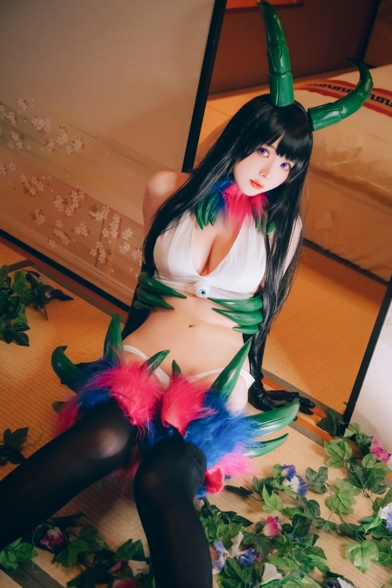 霜月shimo《惡魔姊姊千夜寫真本》写真图集 85P｜在线预览与图包下载