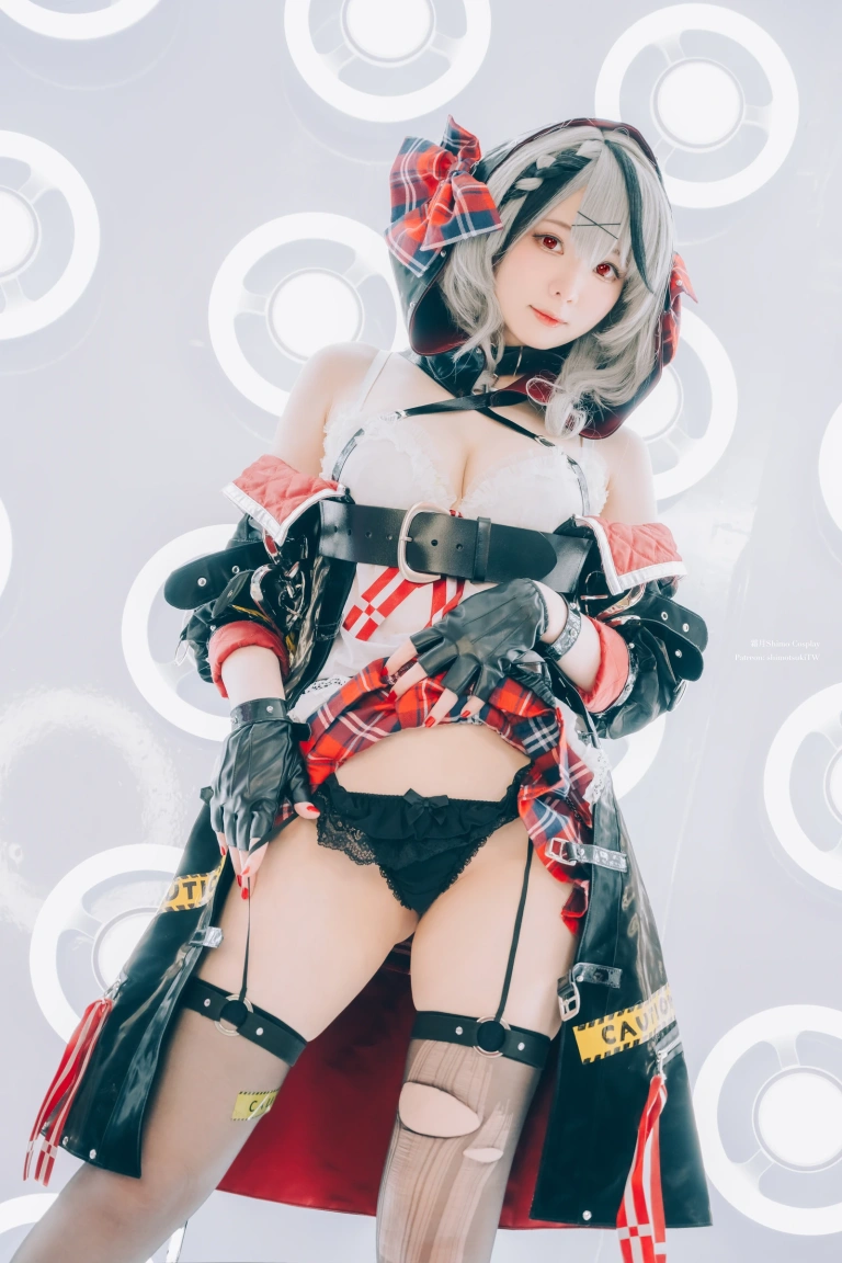 霜月shimo《Sakamata Chloe》写真图集 16P｜在线预览与图包下载