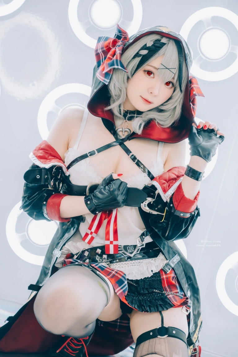 霜月shimo《Sakamata Chloe》写真图集 16P｜在线预览与图包下载
