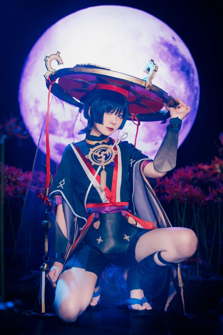 霜月shimo《Scaramouche》写真图集 12P｜在线预览与图包下载
