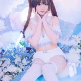 霜月shimo《White Bear》写真图集 16P｜在线预览与图包下载
