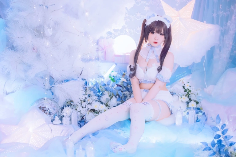 霜月shimo《White Bear》写真图集 16P｜在线预览与图包下载