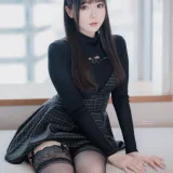 霜月shimo《Private Wear》写真图集 30P｜在线预览与图包下载