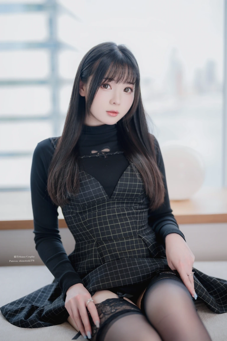 霜月shimo《Private Wear》写真图集 30P｜在线预览与图包下载
