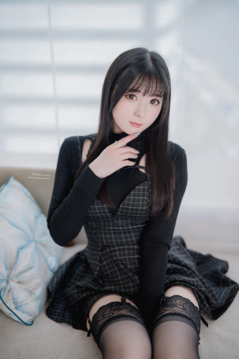霜月shimo《Private Wear》写真图集 30P｜在线预览与图包下载
