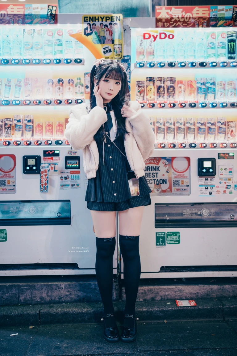 霜月shimo《2025年01月Patreon订阅》写真图集 76P+16V｜在线预览与图包下载