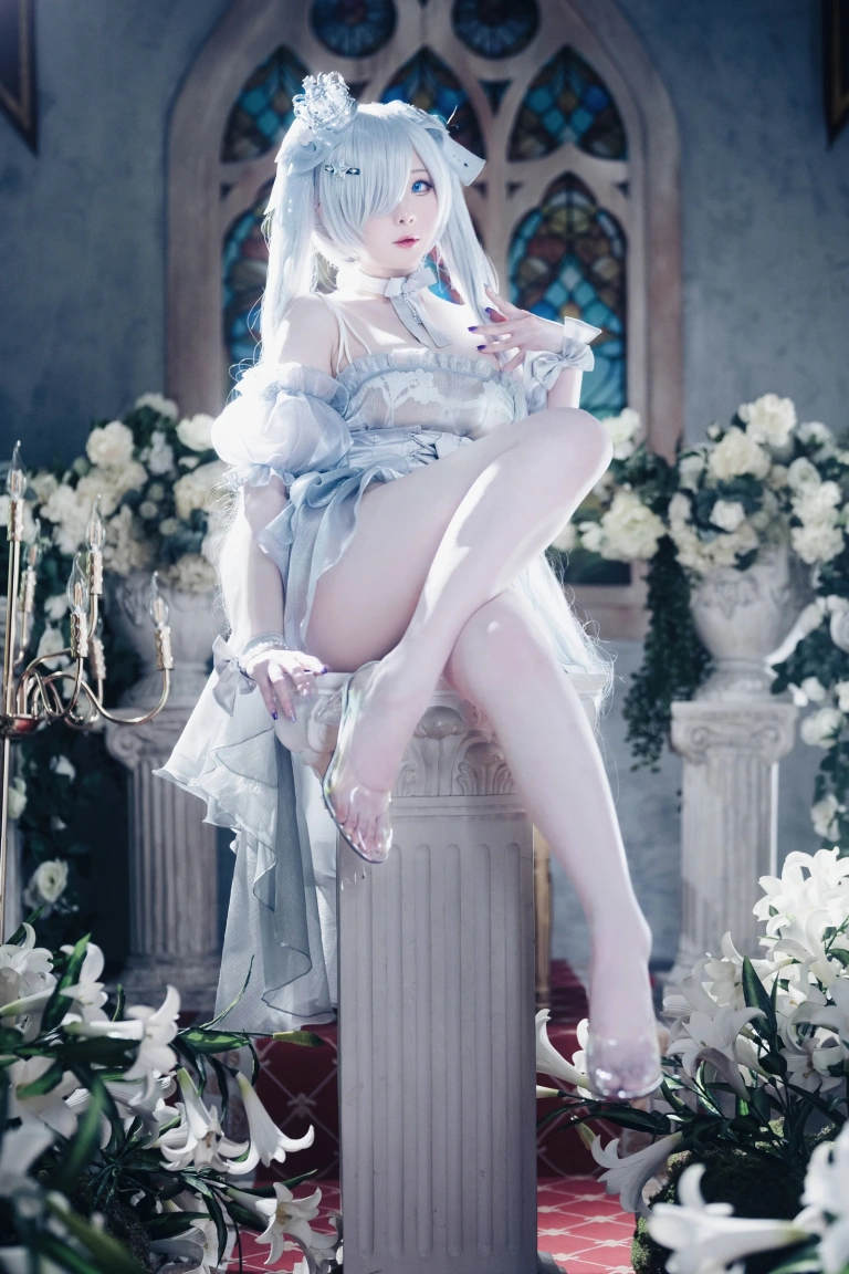 霜月shimo《灰姑娘Cinderella》写真图集 22P｜在线预览与图包下载