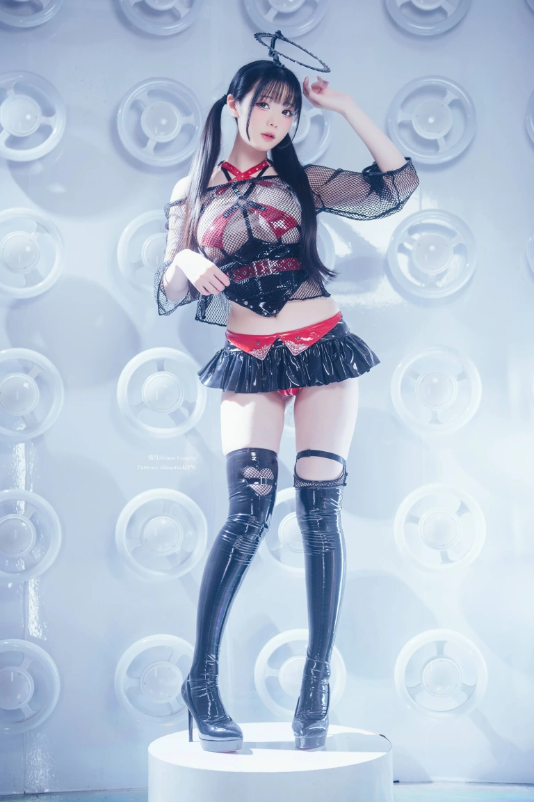 霜月shimo《賽博黑天使 Cyber Black Angel》写真图集 20P+3V｜在线预览与图包下载
