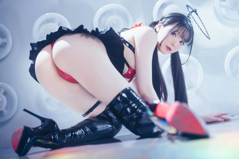 霜月shimo《賽博黑天使 Cyber Black Angel》写真图集 20P+3V｜在线预览与图包下载